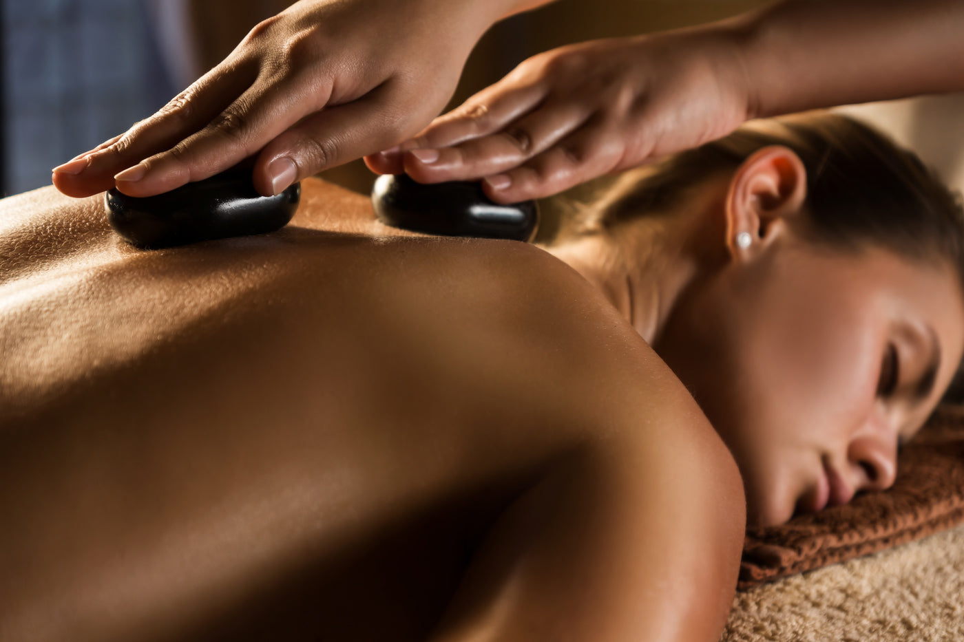 60 mins La Stone Therapy